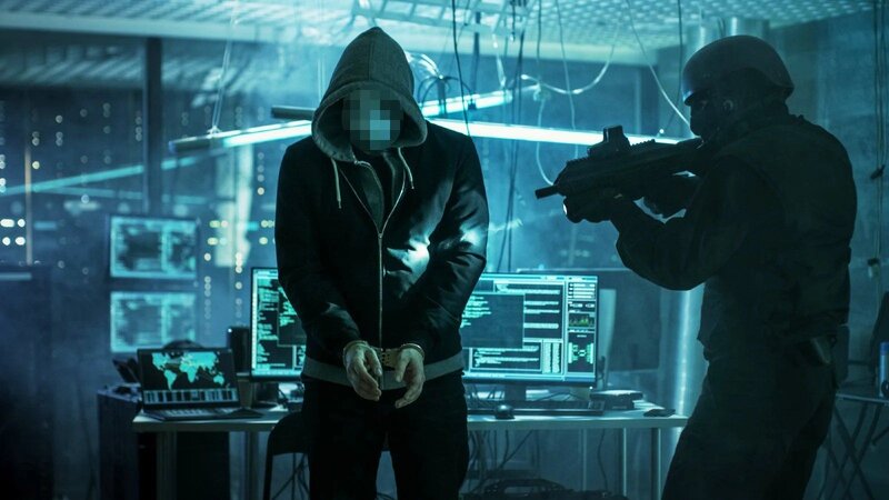 police-arrest-hacker.jpg police-arrest-hacker.jpg